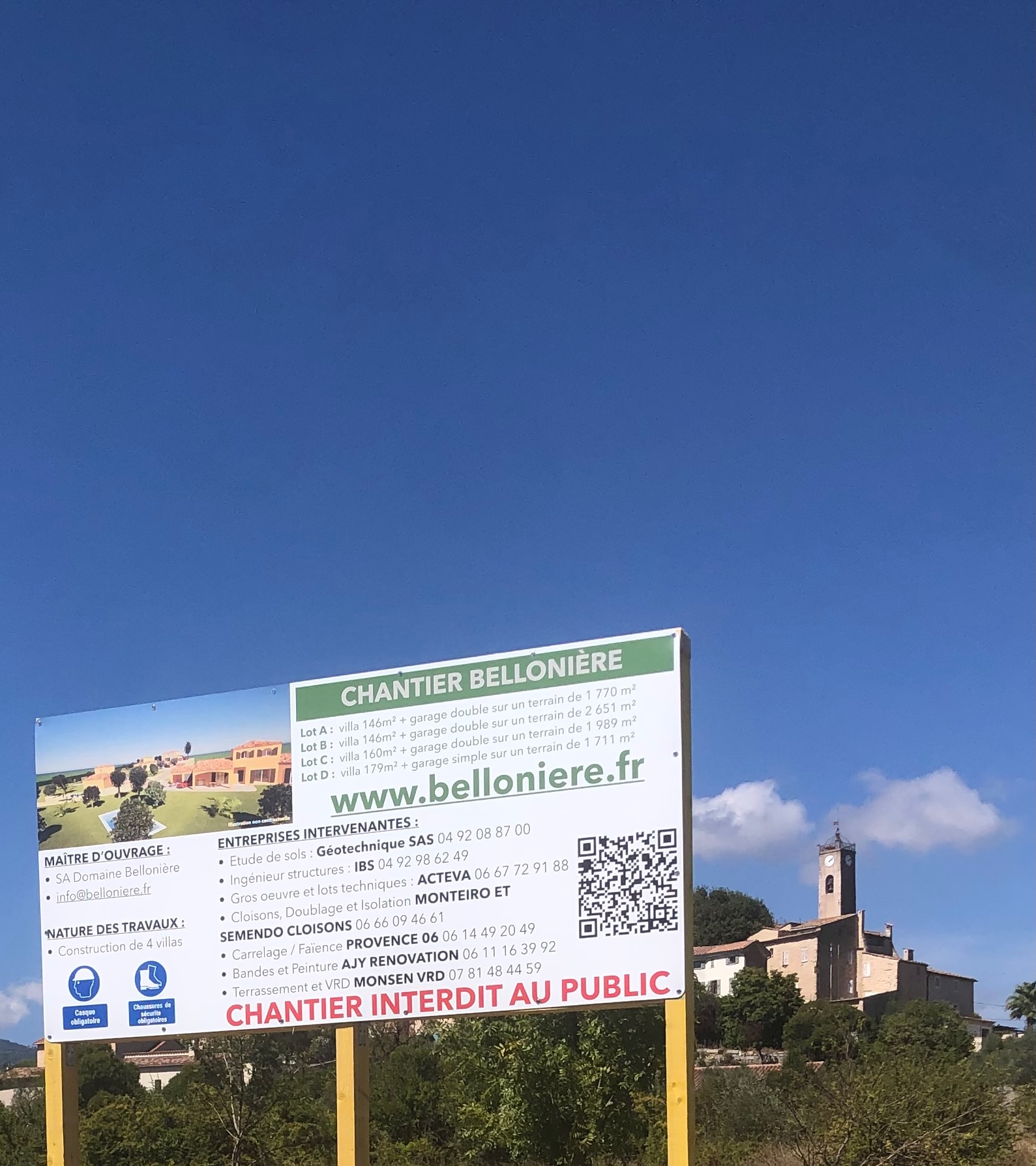 Panneau règlementaire